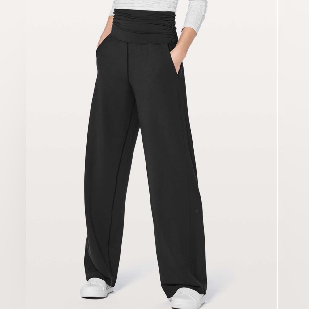Lululemon Take It Easy Pant size 6